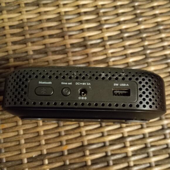 iHome iBTW22 Timebase II Charging Bluetooth Alarm Clock Wireless  & USB Charging - Picture 8 of 12